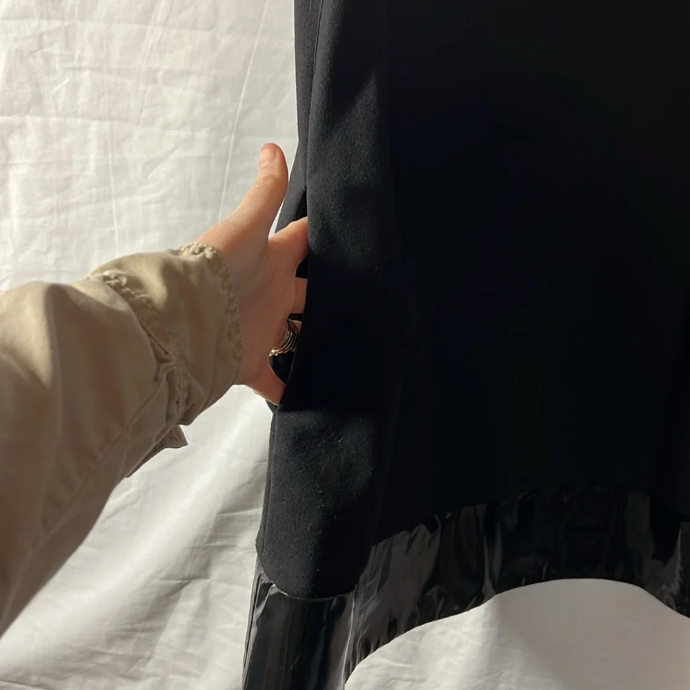 SANDRO Sportswear Black Sleeveless V-Neck Mini Dress - Picture 4 of 5